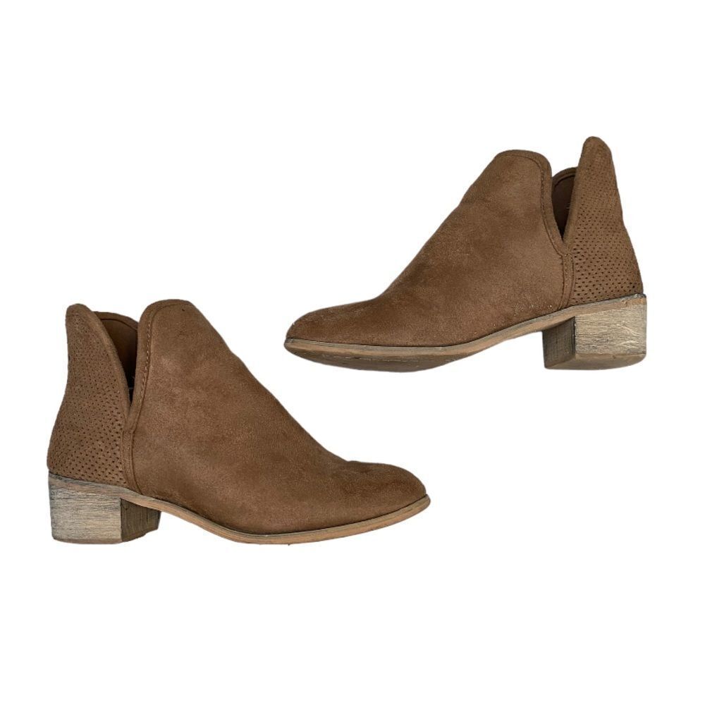 Seven7 Soho Boots Sand | Size:8